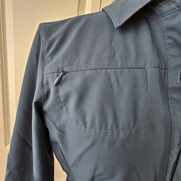 REI Women's Hiking shirt - Picture 2 of 14